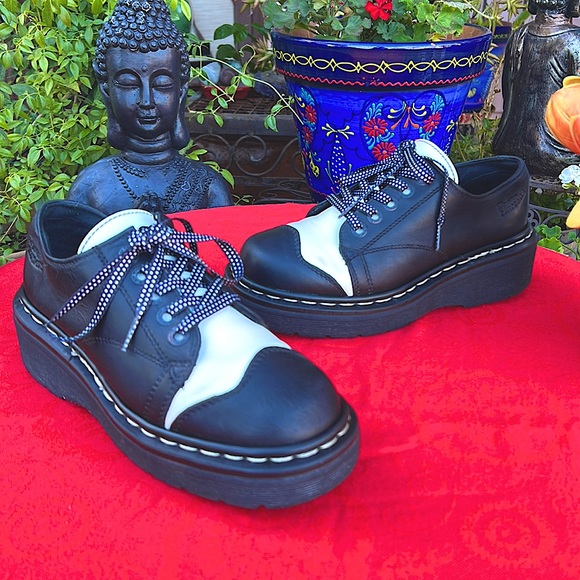 🏴󠁧󠁢󠁥󠁮󠁧󠁿Dr. Martens MIE Vintage Black & White Chunky Platform Oxfords UK 5 - Picture 6 of 17